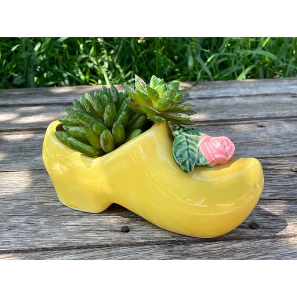 Vintage 1950s MCoy Yellow Clog Shoe Planter With Rose - Picture 11 of 11